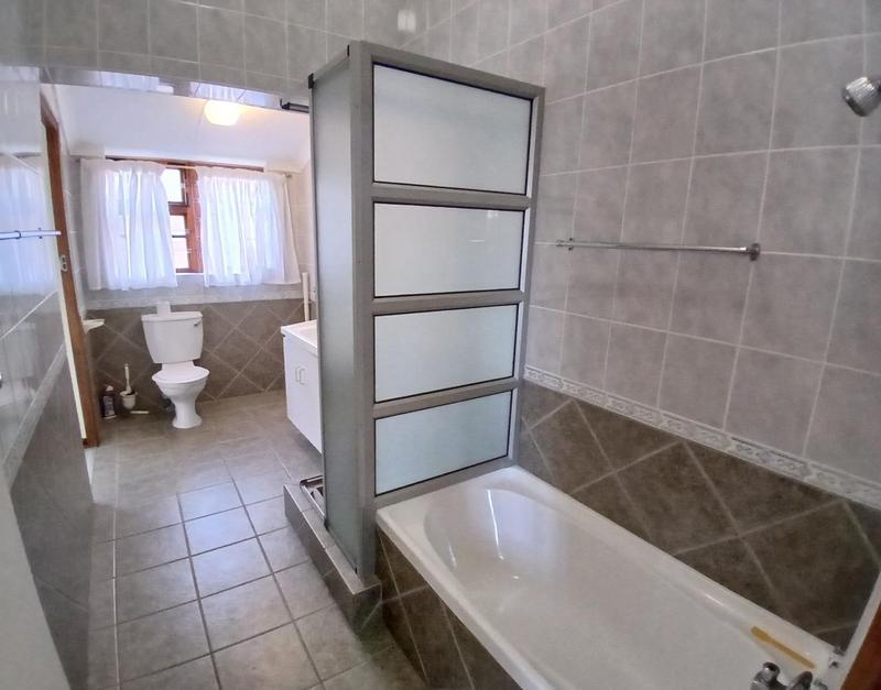 2 Bedroom Property for Sale in Stilbaai Wes Western Cape